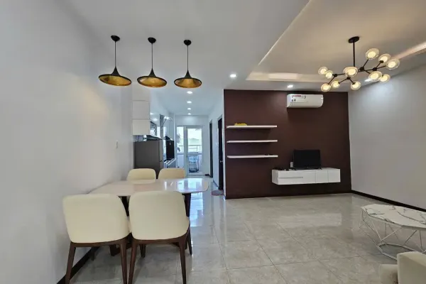 Квартира, 2 спальни · 70 м² 2