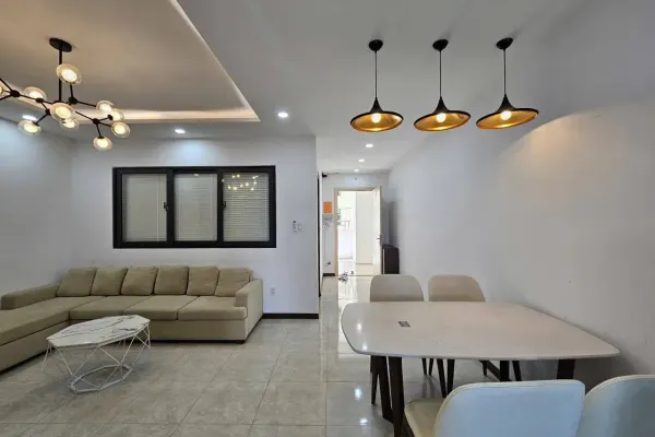 Квартира, 2 спальни · 70 м² 4