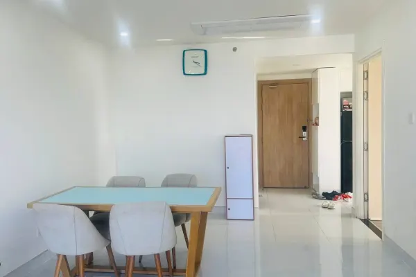 Квартира, 2 спальни · 70 м² 2
