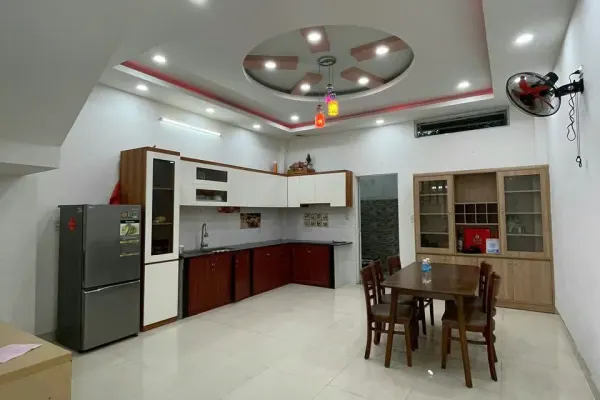 Дом, 5 спален · 90 м² 3
