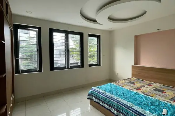 Дом, 5 спален · 90 м² 5