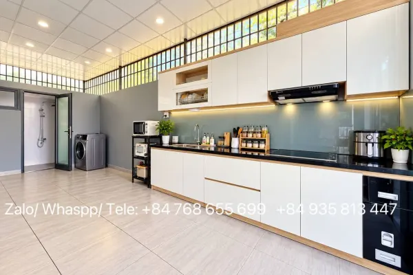 Квартира, 2 спальни · 90 м² 4