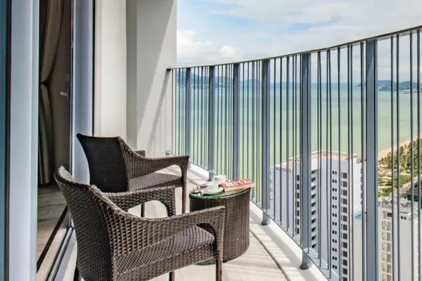 Студия, студия · 55 м² 4