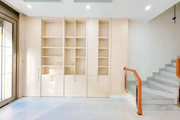 Villa, 5 спальни, 250.00 м²