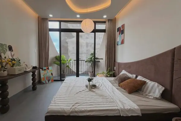 House, 4 спальни 3