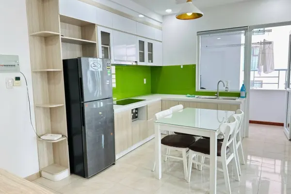 Квартира, 2 спальни · 80 м²