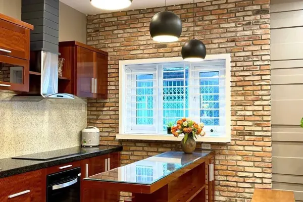 Квартира, 2 спальни · 120 м²