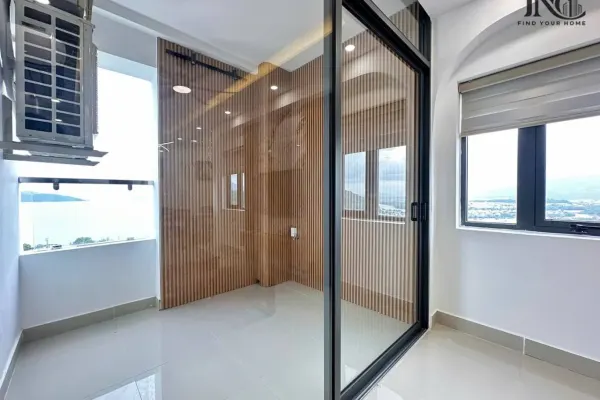Квартира, 3 спальни · 74 м² 3