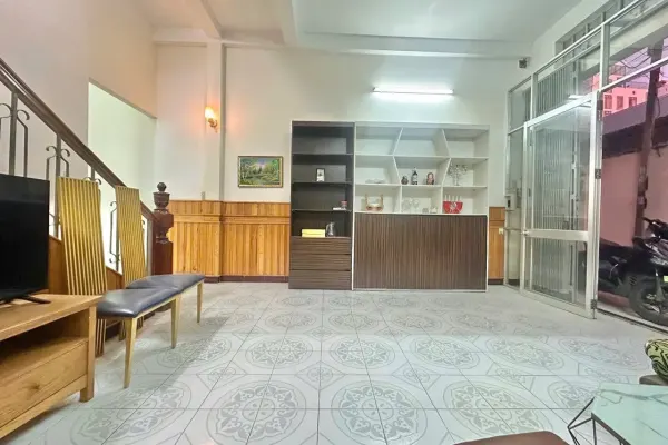 Дом, 3 спальни · 210 м² 2