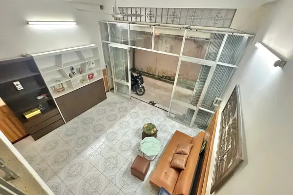 Дом, 3 спальни · 210 м² 4