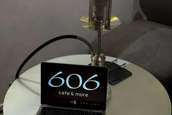 606 cafe & more 3