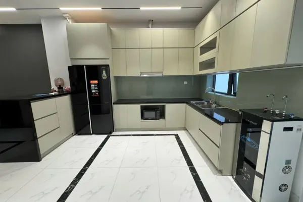 House, 3 спальни, 270.00 м²