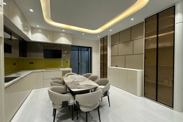 Дом, 3 спальни · 270 м² 5