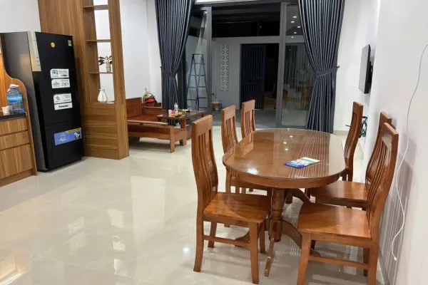 Дом, 3 спальни · 270 м² 3