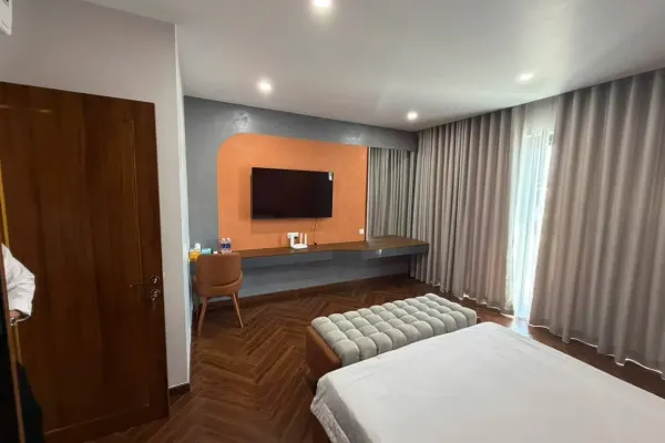 Дом, 4 спальни · 270 м² 6