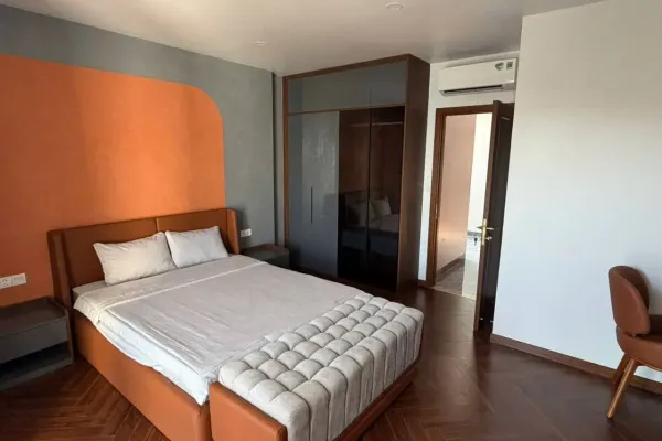 Дом, 4 спальни · 270 м² 7