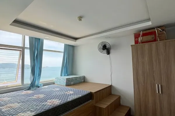 Квартира, 2 спальни · 70 м²