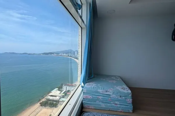 Квартира, 2 спальни · 70 м² 3