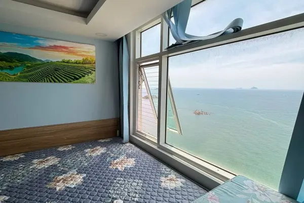 Квартира, 2 спальни · 70 м² 4