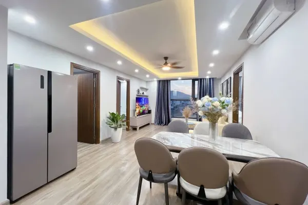 Квартира, 3 спальни · 90 м² 3