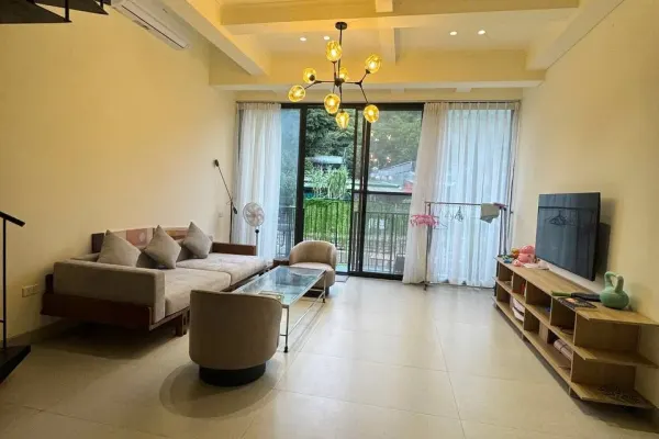 Квартира, 2 спальни · 120 м² 2