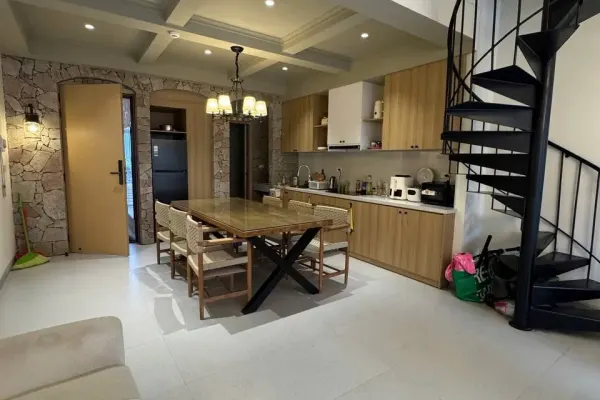 Квартира, 2 спальни · 120 м² 3