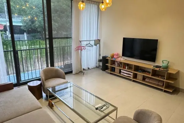 Квартира, 2 спальни · 120 м² 4