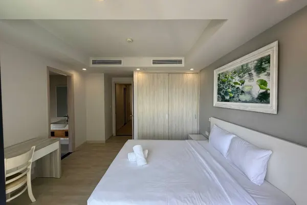 Квартира, 2 спальни · 70 м² 3