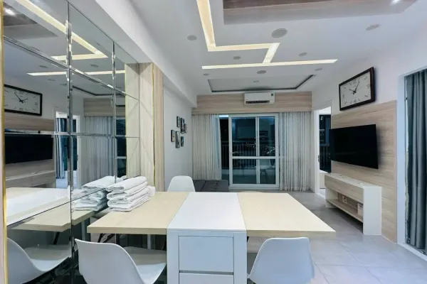 Квартира, 2 спальни · 65 м² 5