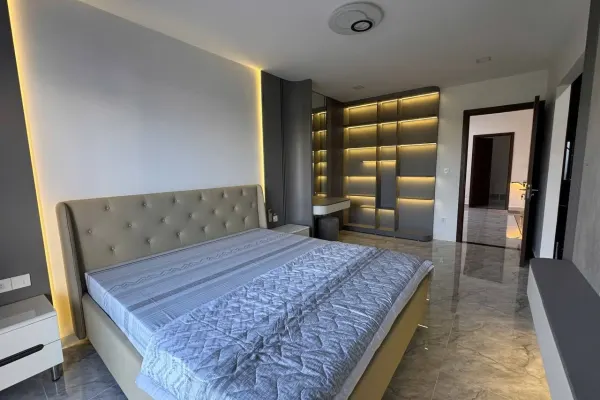Дом, 4 спальни · 270 м² 9