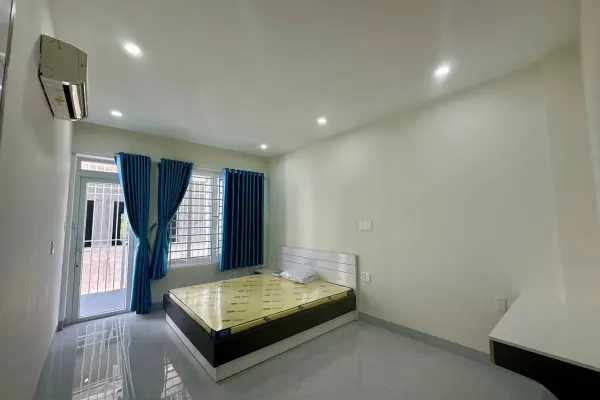 Дом, 4 спальни · 250 м² 5