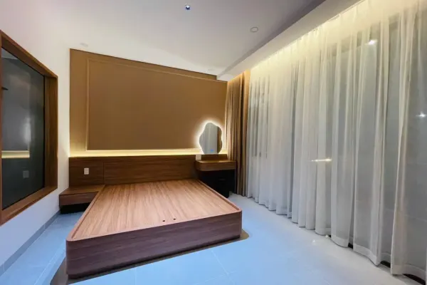 Дом, 4 спальни · 270 м² 6