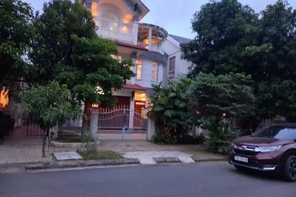 Вилла, 4 спальни · 246 м² 4