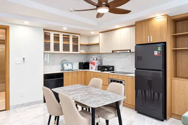 Квартира, 2 спальни · 80 м²