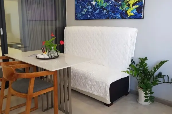 Apartment 4