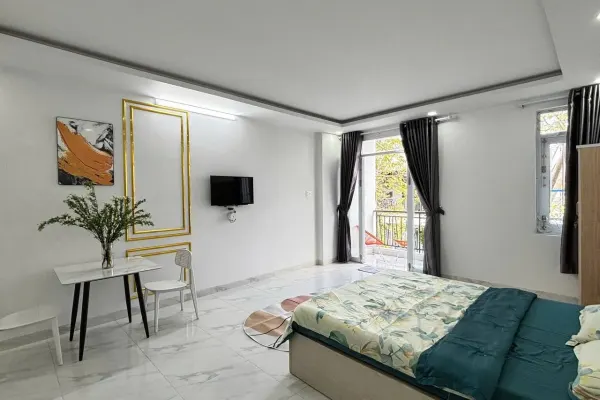 Apartment 5