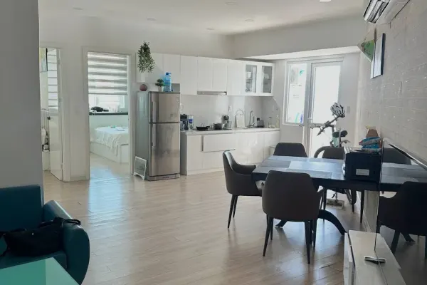 Квартира, 2 спальни · 70 м²