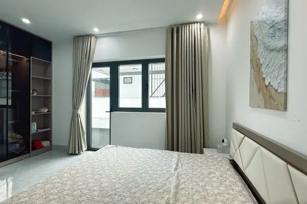 House, 3 спальни, 270.00 м² 2