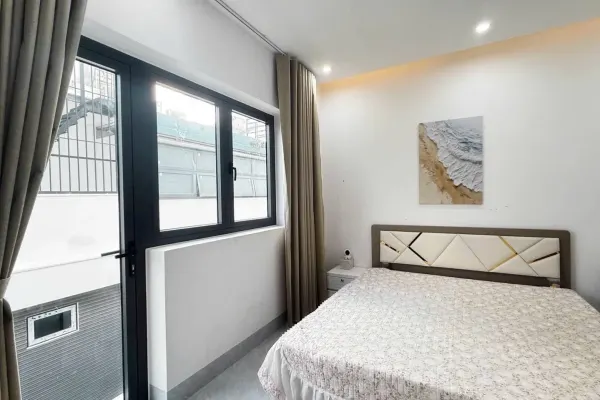 House, 3 спальни, 270.00 м² 3