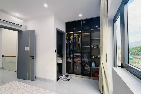House, 3 спальни, 270.00 м² 4