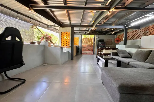 Apartment 4