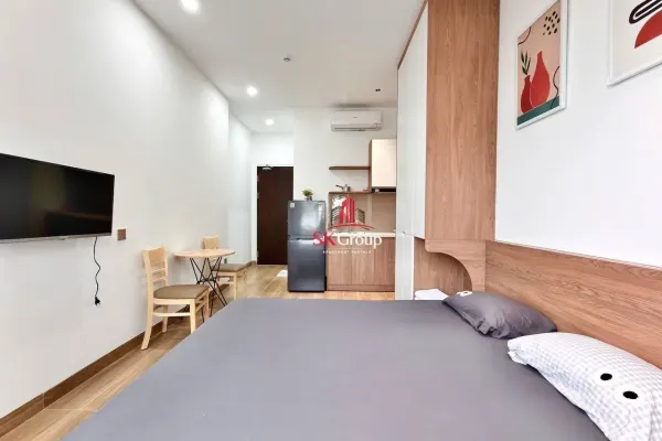 Apartment 5