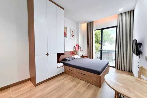 Apartment 6