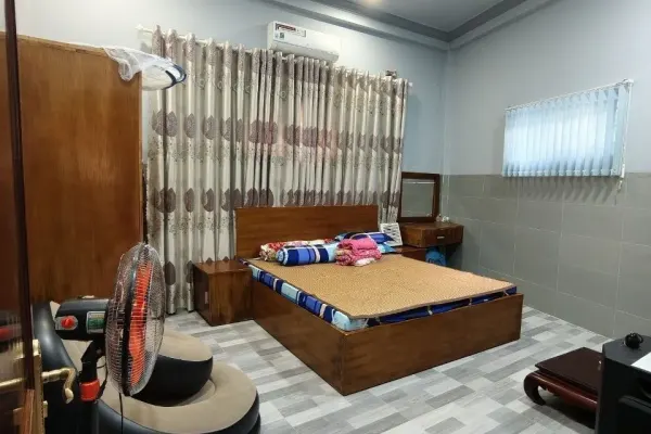 Дом, 4 спальни · 650 м² 3
