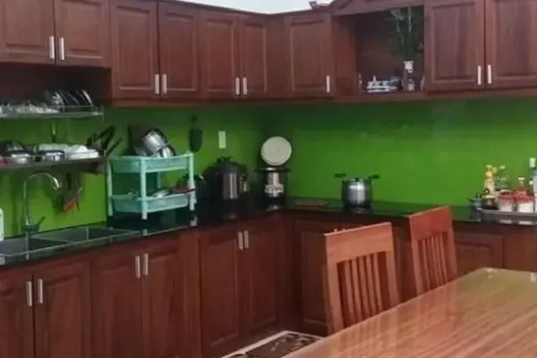 Дом · 240 м²