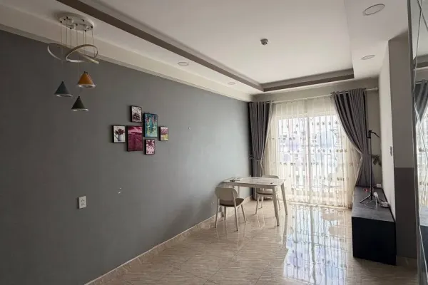 Квартира, 2 спальни · 70 м²