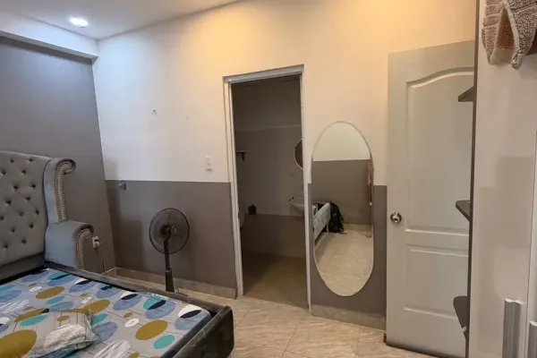 Квартира, 2 спальни · 70 м² 3