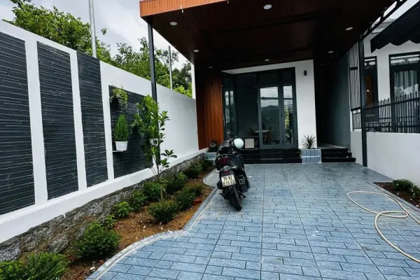 Дом, 1 спальня · 150 м²