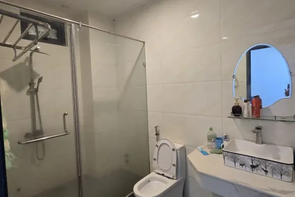 Дом, 3 спальни · 300 м² 5