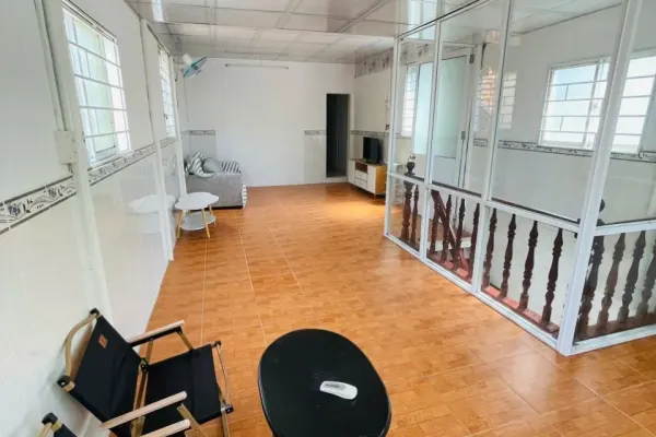 Дом, 3 спальни · 220 м² 3